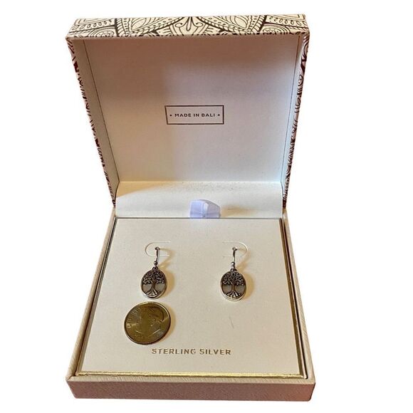 Annika Witt Sterling Silver Tree Earrings. Simple & Beautiful. - Picture 7 of 7